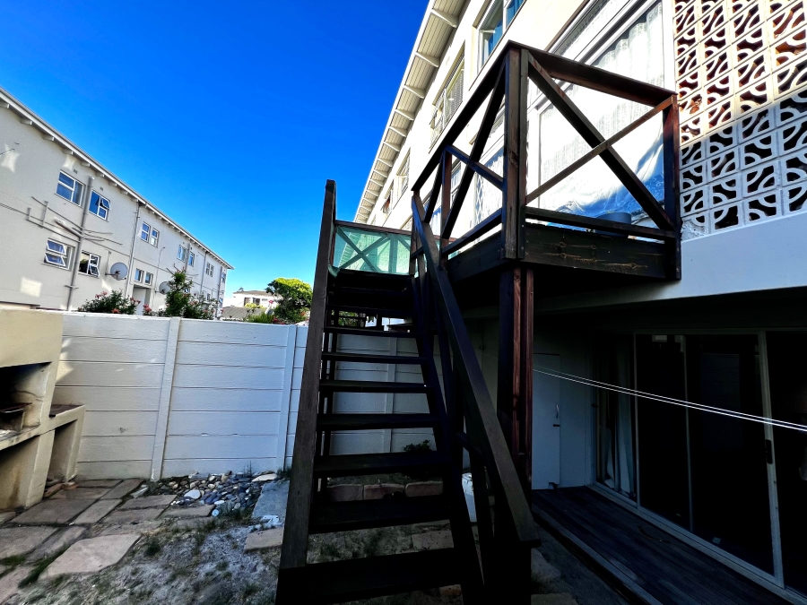 2 Bedroom Property for Sale in Table View Western Cape